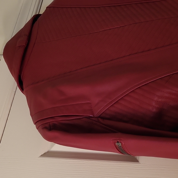 BLANC NOIR BUTTER SOFT LEATHER JACKET.  (BURGUNDY)  ZIPPERS ON ARMS AND POCKETS - Picture 11 of 16